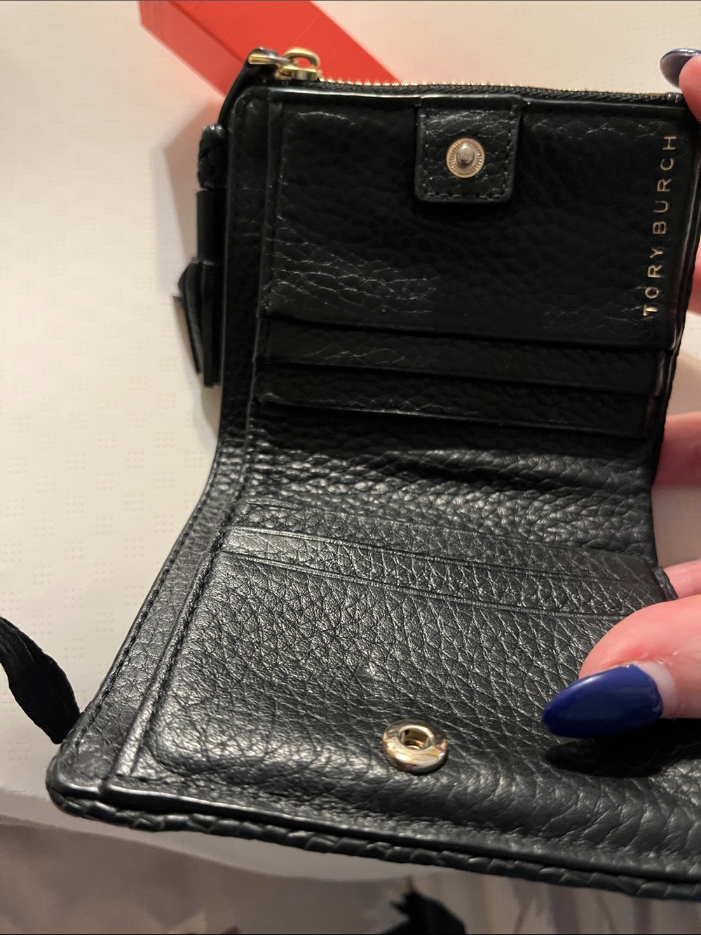 EUC Tory Burch Black Pebbled Leather Tri Fold Wallet with Tassel, Sublime in box - Picture 7 of 13